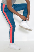 Load image into Gallery viewer, SLIM FIT TRACK PANT
