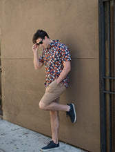 Load image into Gallery viewer, MEN&#39;S CHINO STRETCH SHORTS
